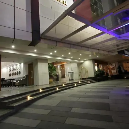 Hotel Comfortel Banjara Hills- Free Buffet Breakfast- Multi Cuisine Restauran